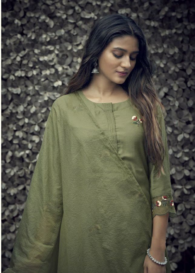 TEA GREEN Embroidery Suit Set