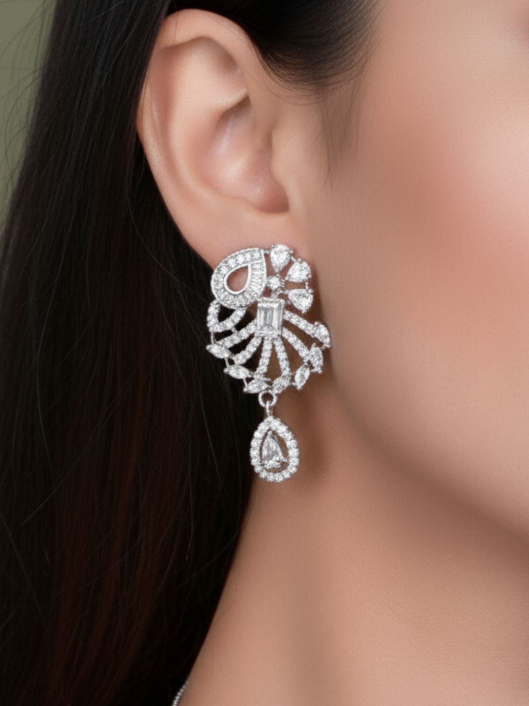 Savana Diamond Earing & Pendant Set