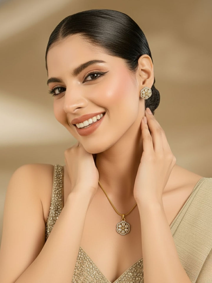 ANTAARA FLORAL STUD & PENDANT SET