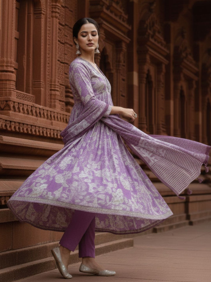 Tejaswi Lilac Floral Suit Set