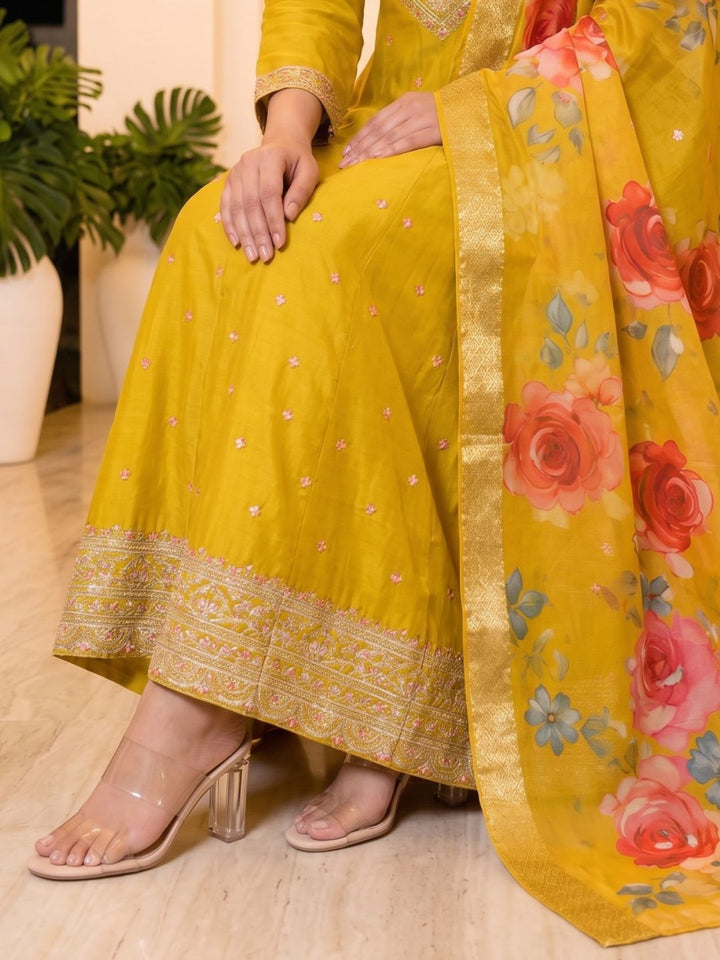 Shanti Amber Full Work Suit Set