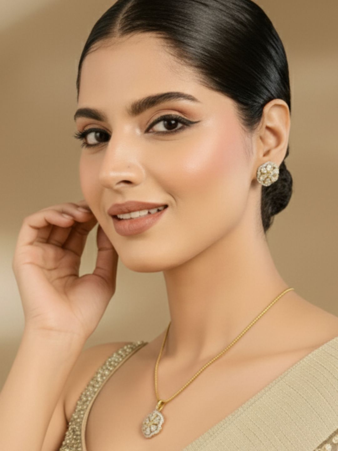 ANTAARA FLORAL STUD & PENDANT SET