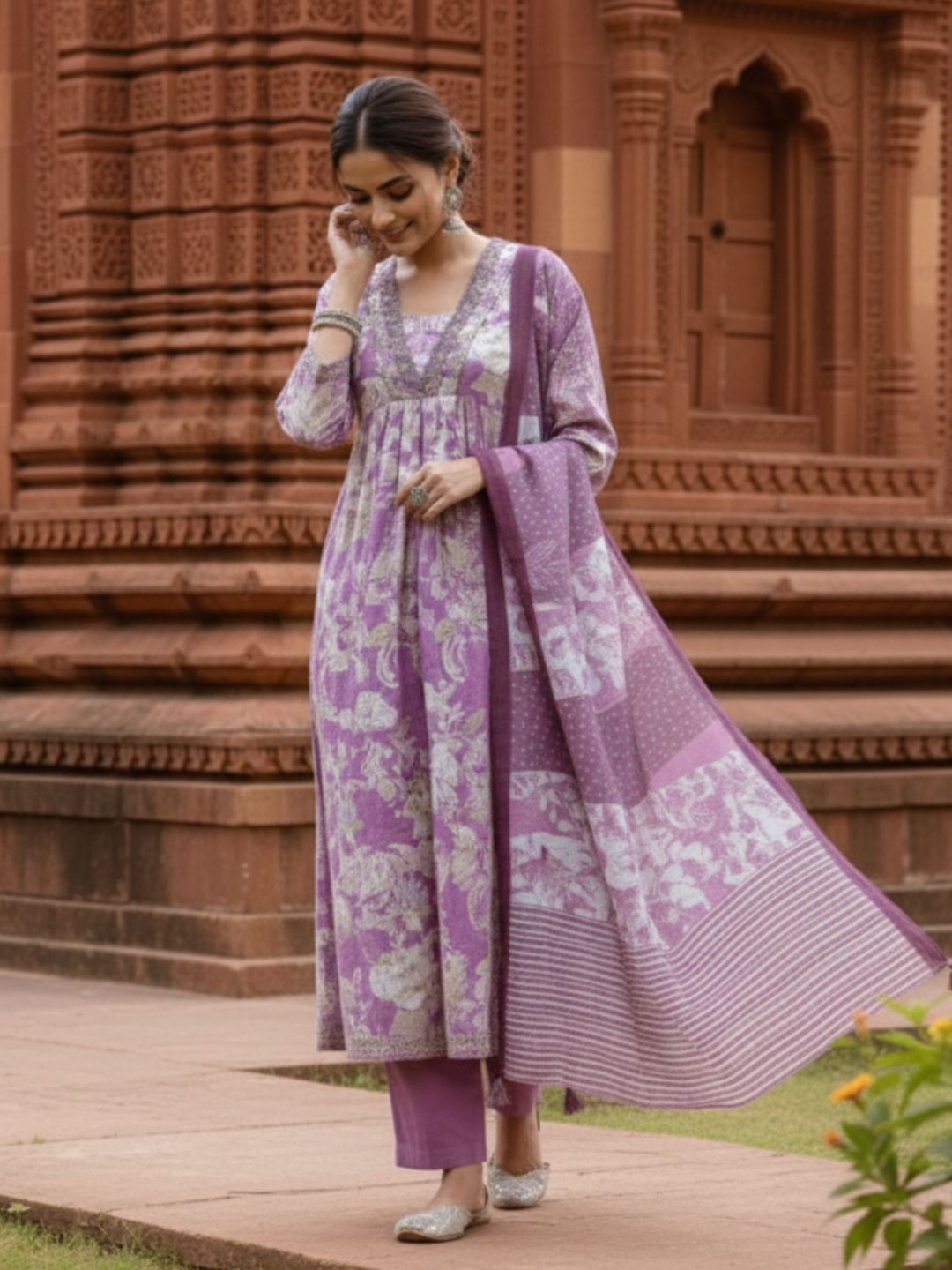 Tejaswi Lilac Floral Suit Set