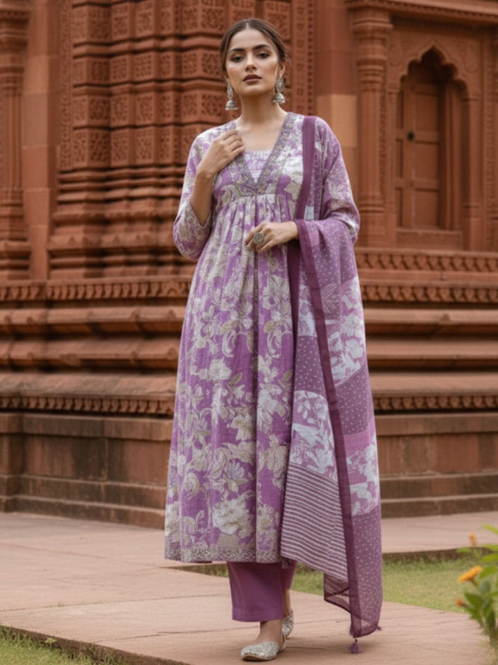 Tejaswi Lilac Floral Suit Set