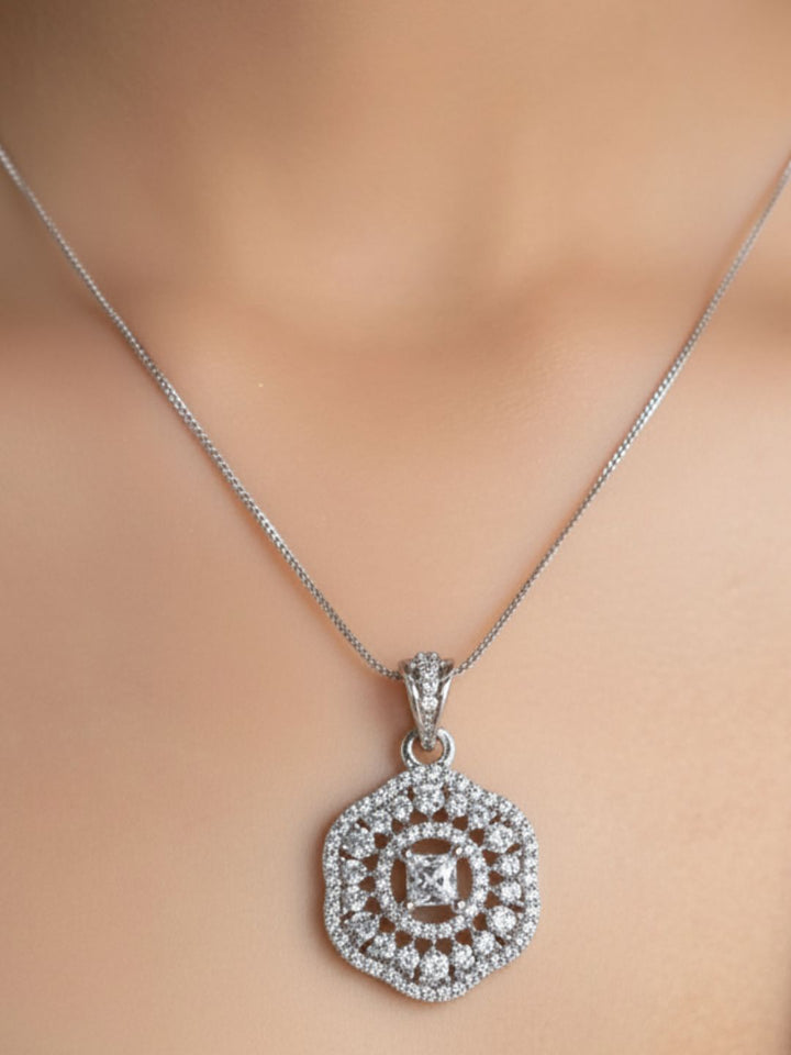 Savana Diamond Earing & Pendant Set