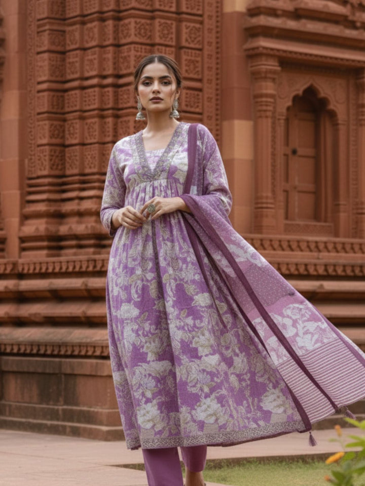 Tejaswi Lilac Floral Suit Set