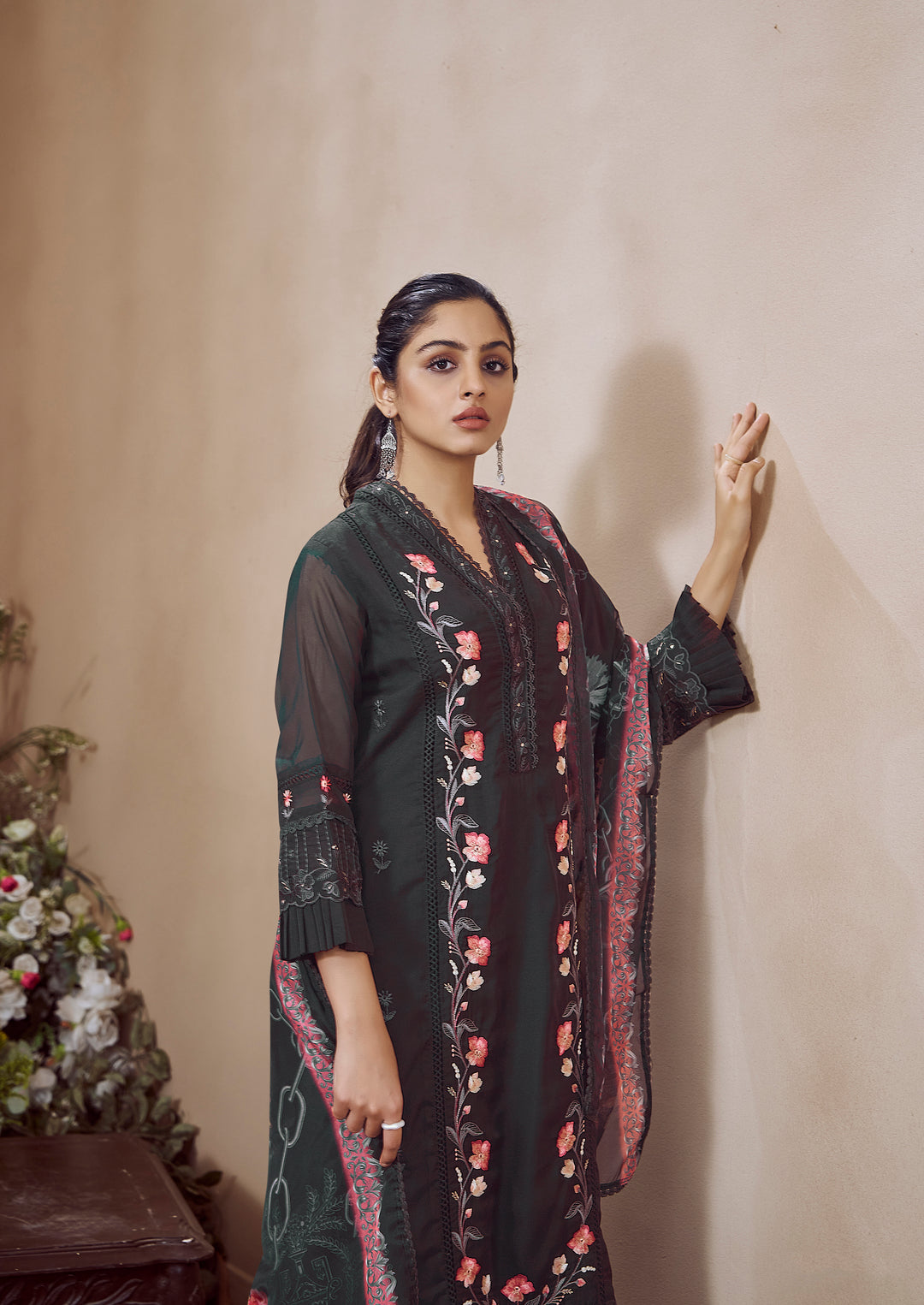 Disha Onyx full embroidery Pakistani suit set