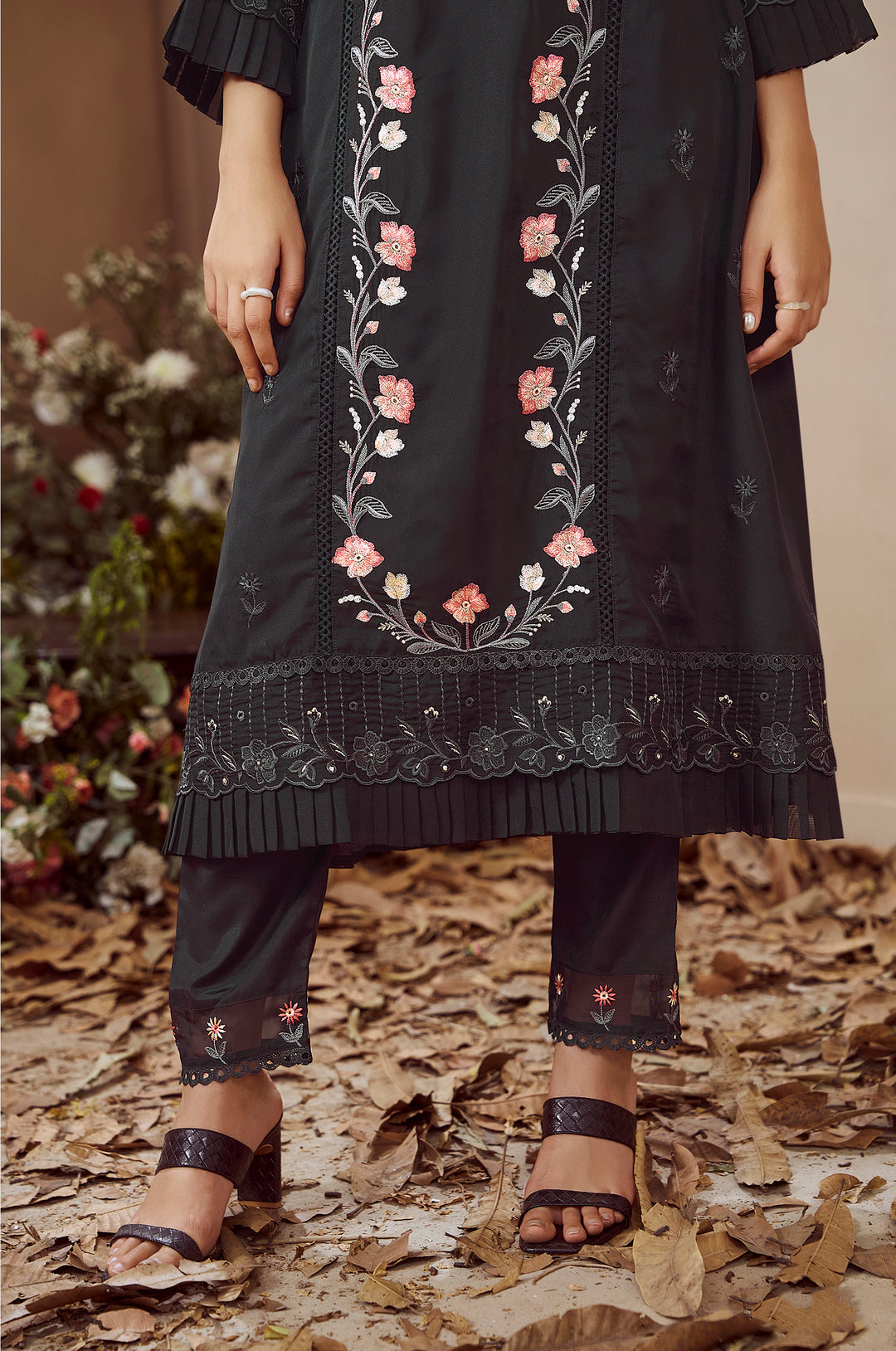 Disha Onyx full embroidery Pakistani suit set
