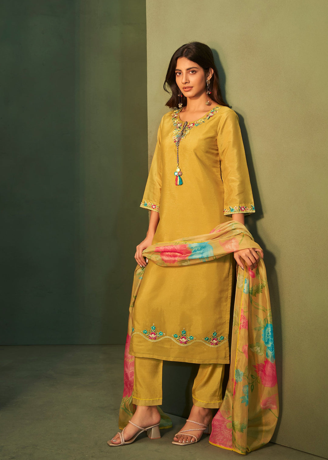 Kajal Amber Full Work Suit Set