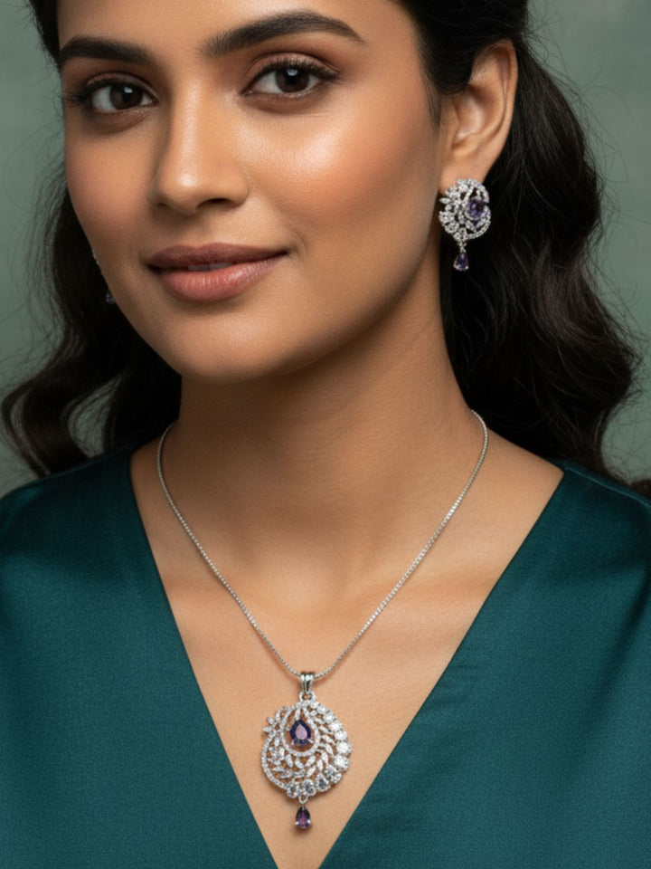 Savana Diamond Earing & Pendant Set