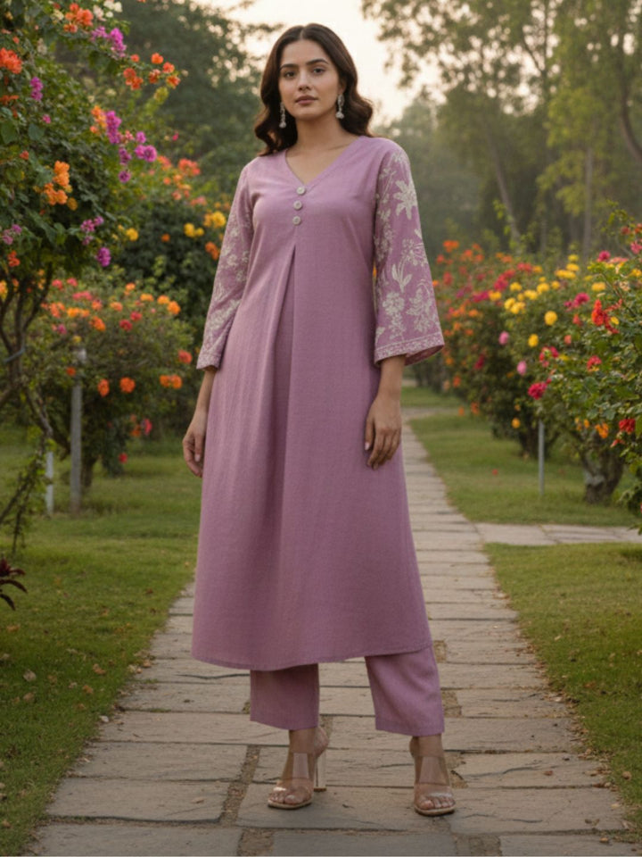 Sumaiya flamingo embroidery kurta pant set