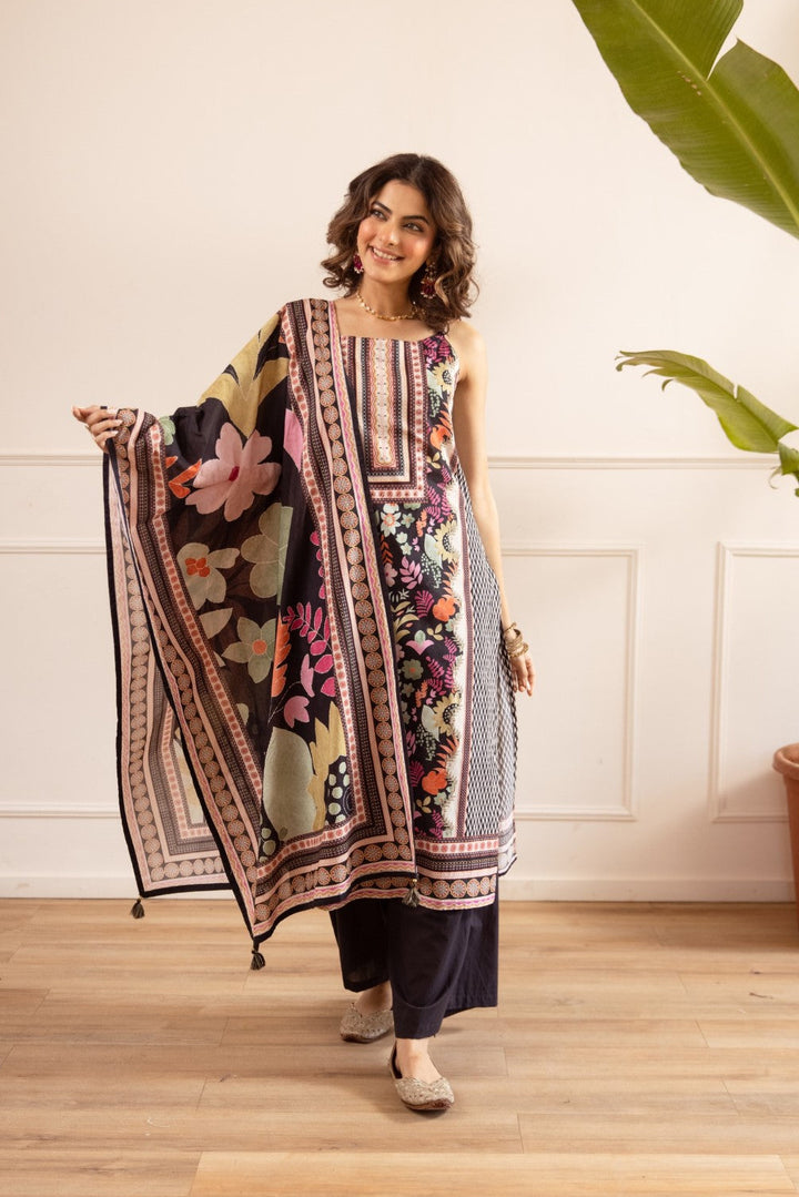 Karen Moonstone printed cotton suit set