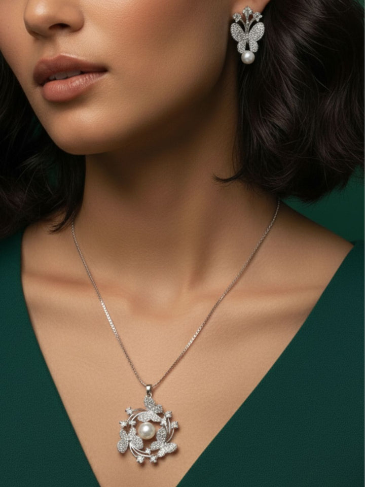 Savana Oxidised Pearl Earing & Pendant Set