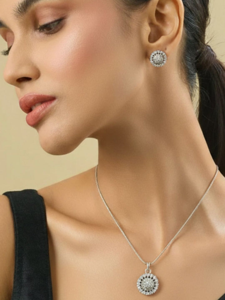 ANTAARA SUN DIAMOND EARINGS AND PENDANT SET