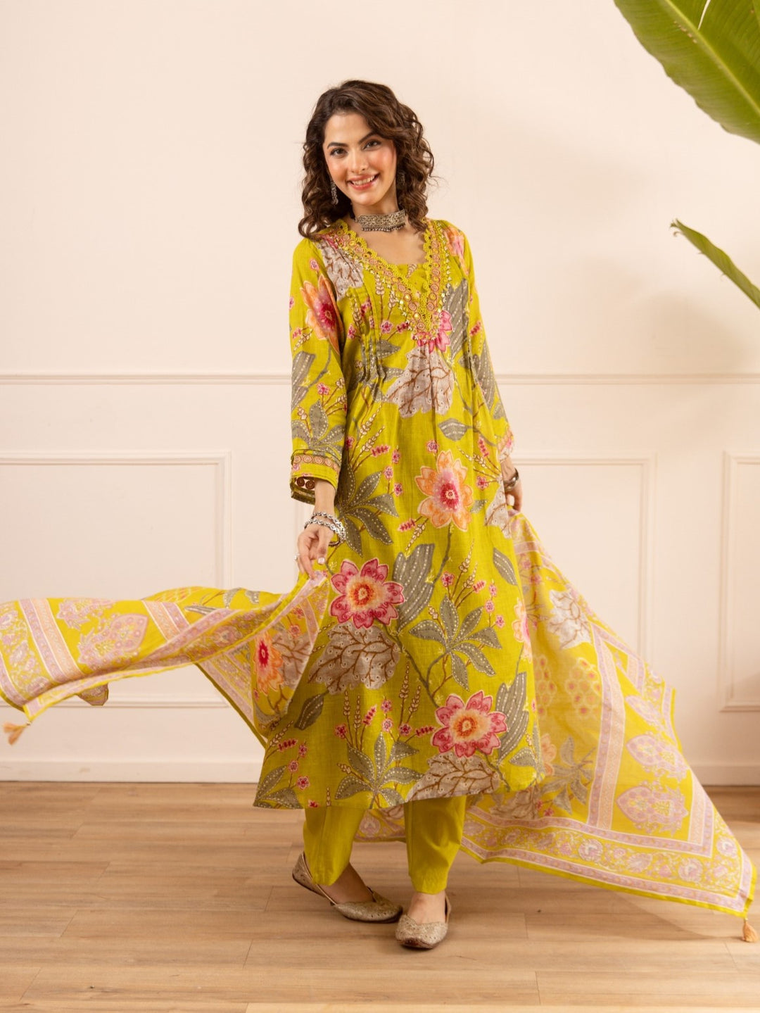 Karen mimosa embroidery cotton suit set