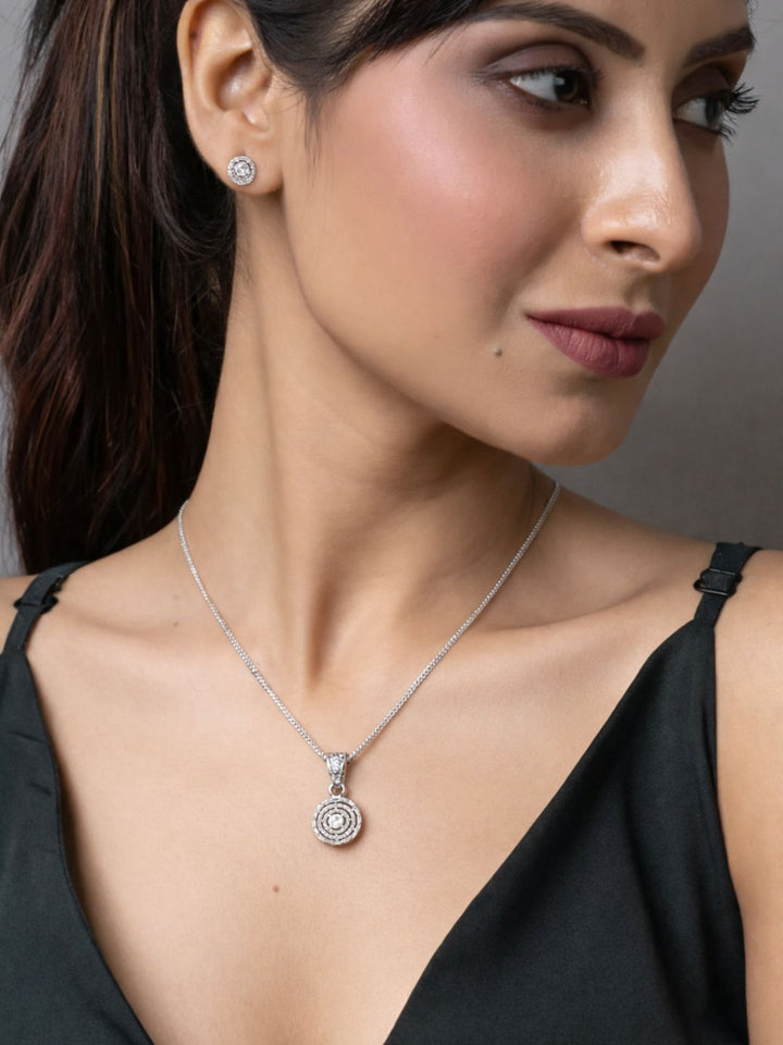 Alankrita Diamond earing & pendant stud