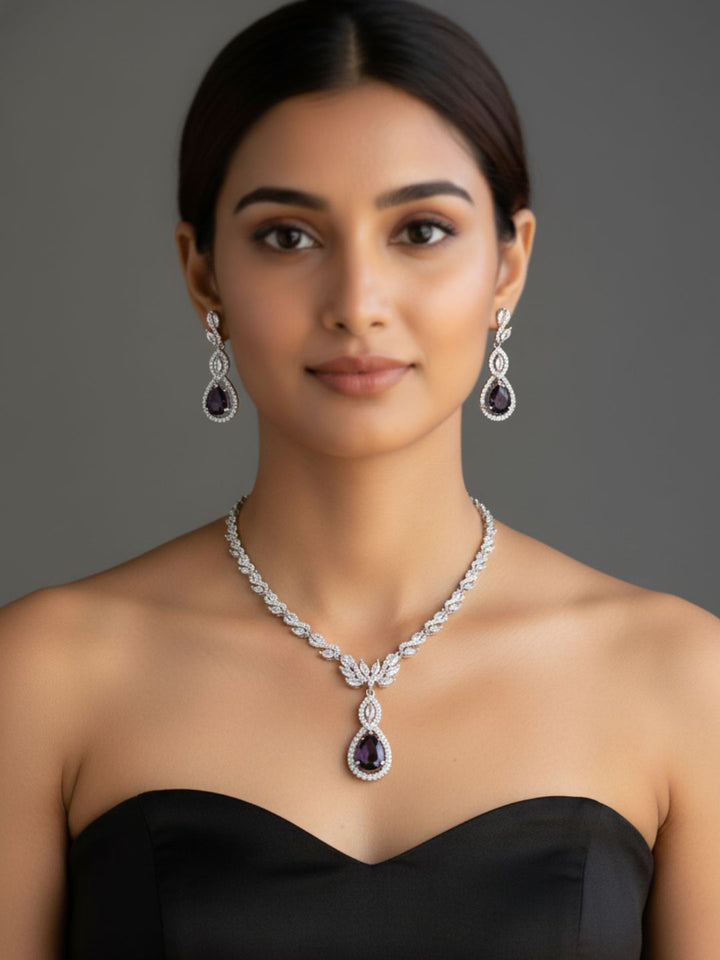 Antaara Diamond Necklace with Earings