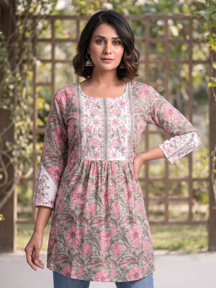 Hiya Clay Embroidered Cotton Top