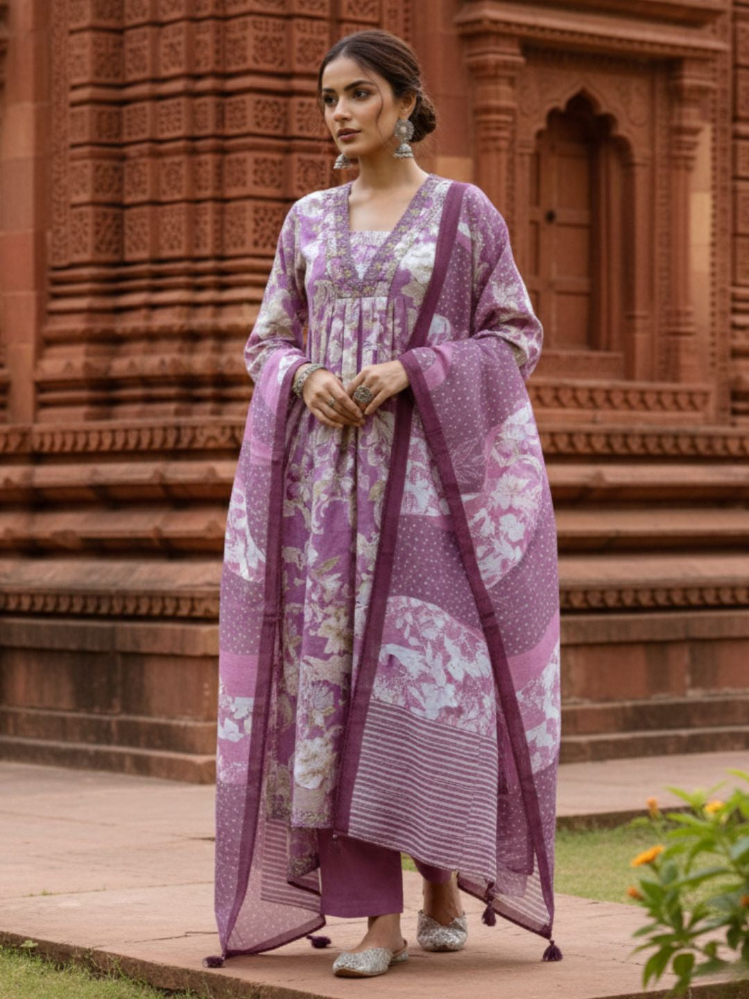 Tejaswi Lilac Floral Suit Set