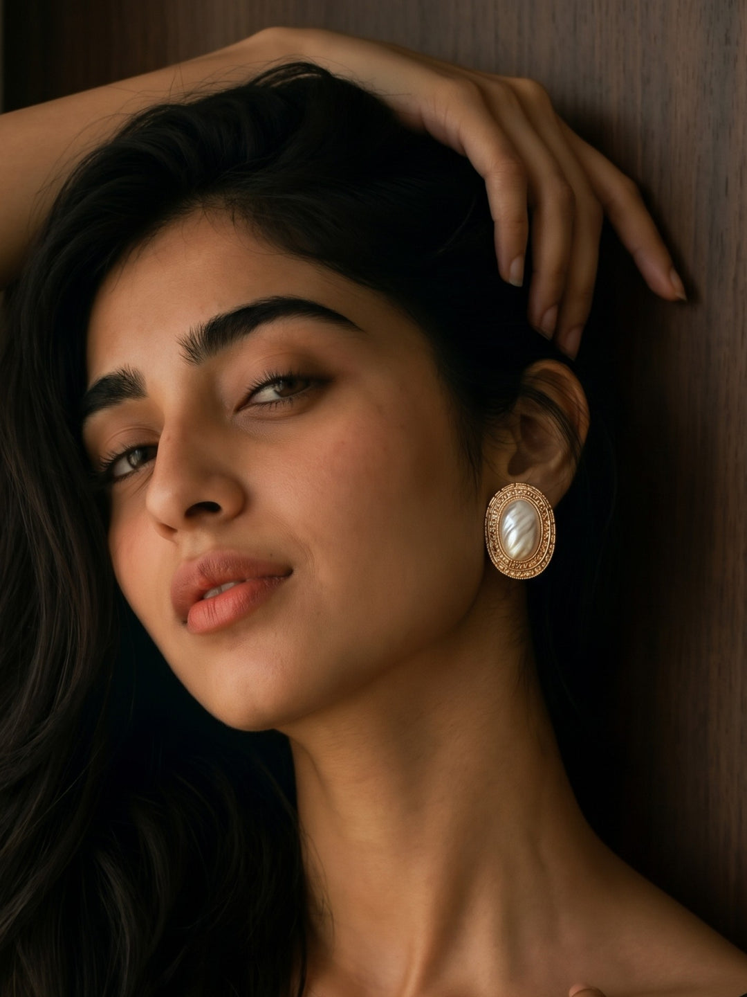 Monstera Royal Pearl Frame Earrings