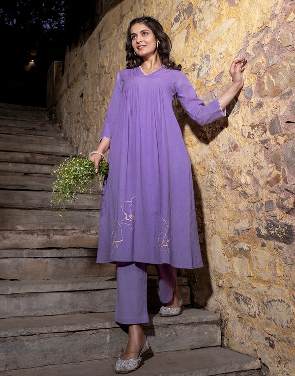 SNEHA LILAC COTTON EMBRODIERED  KURTA PANT SET