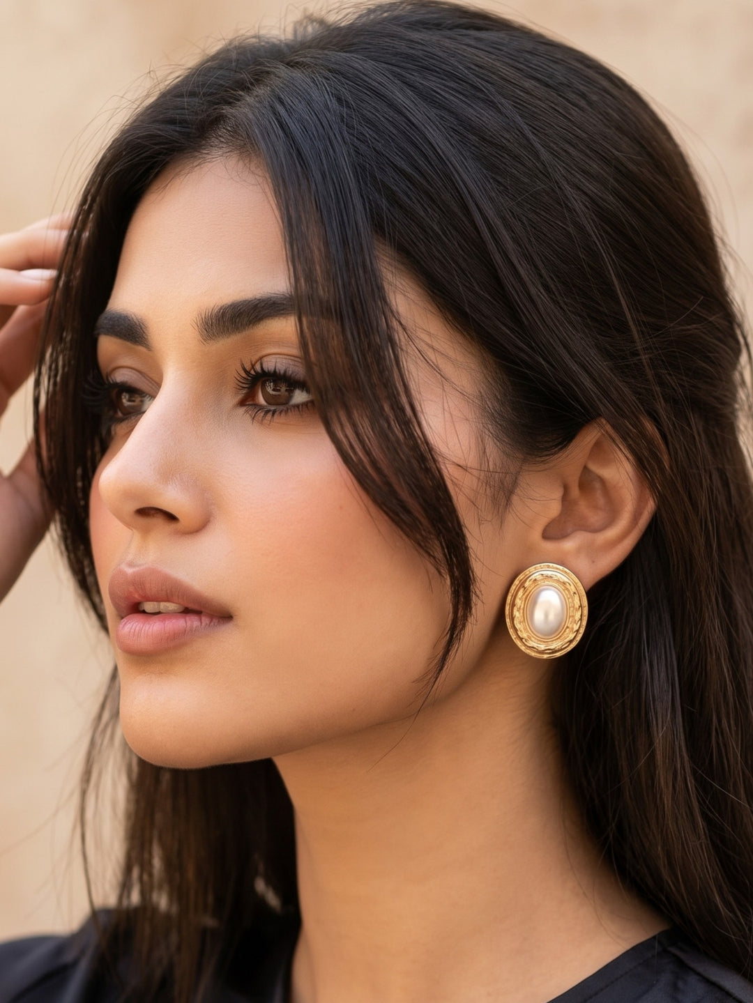 Monstera Embellished Pearl Earrings
