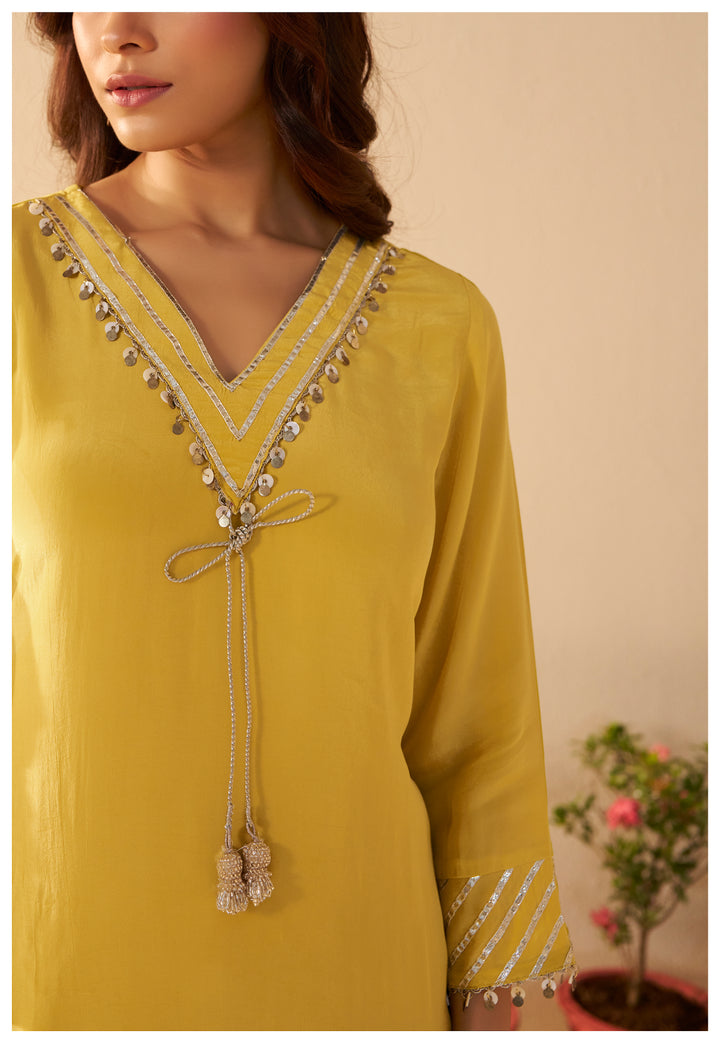 Albeli Lemon Applique work Premium suit set