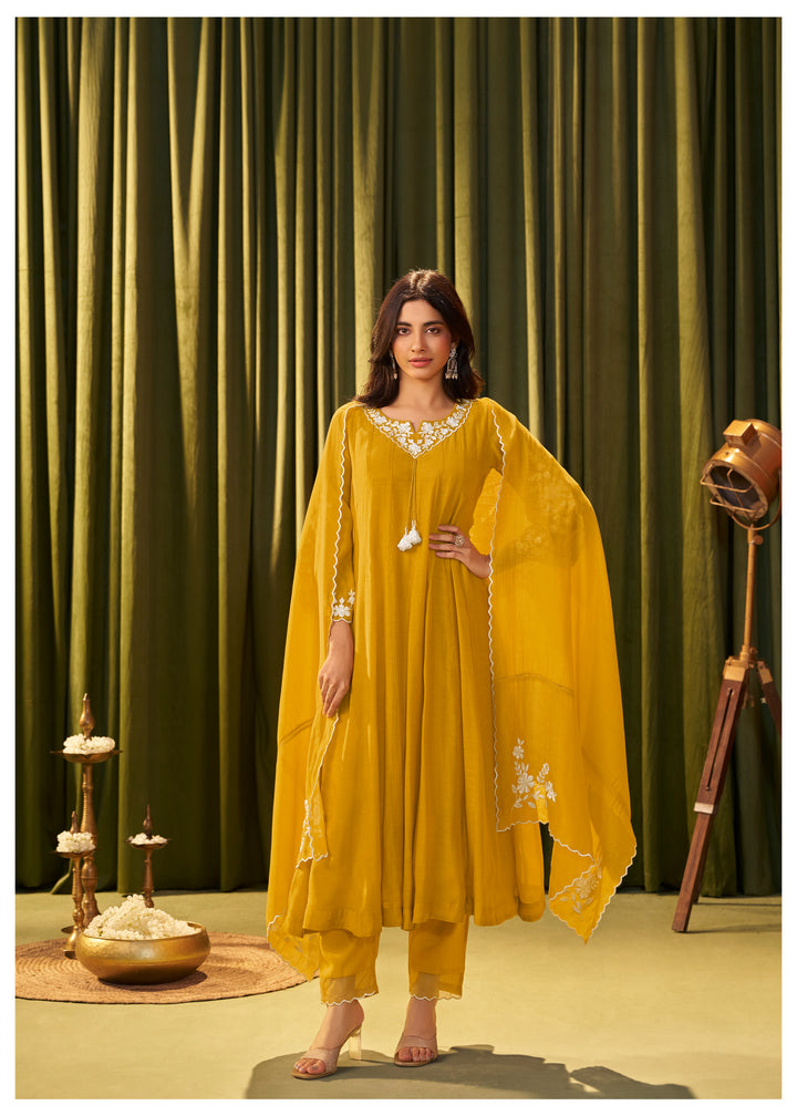 Albeli flax embroidery suit set