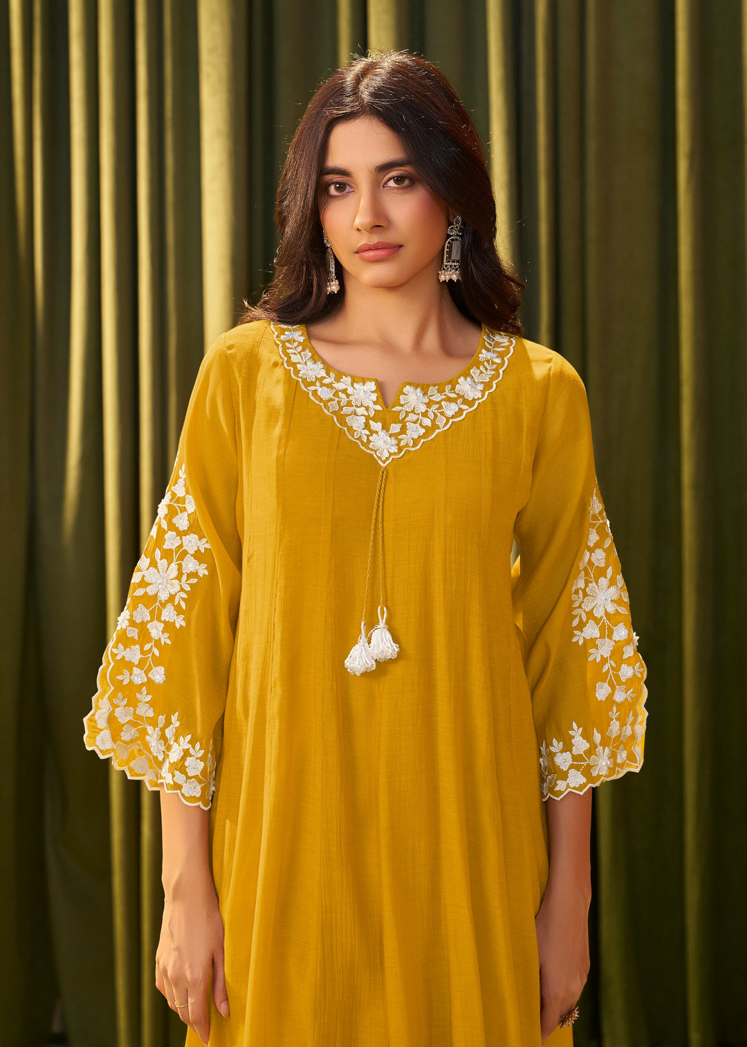 Albeli flax embroidery suit set