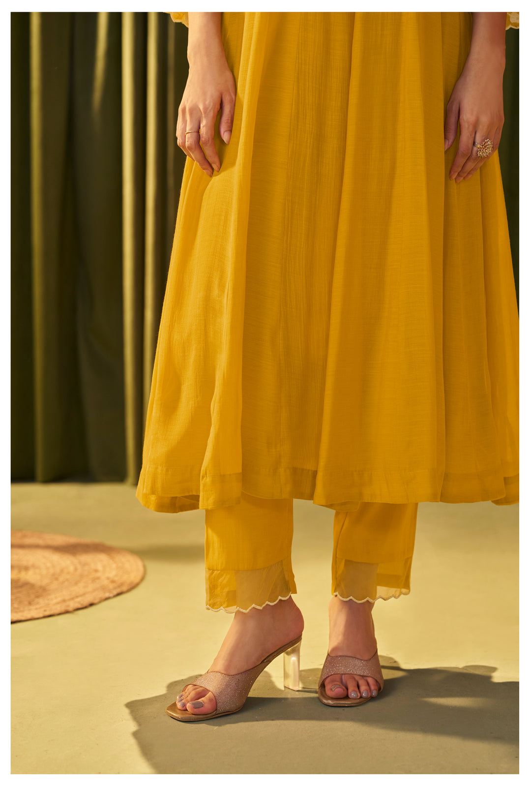 Albeli flax embroidery suit set