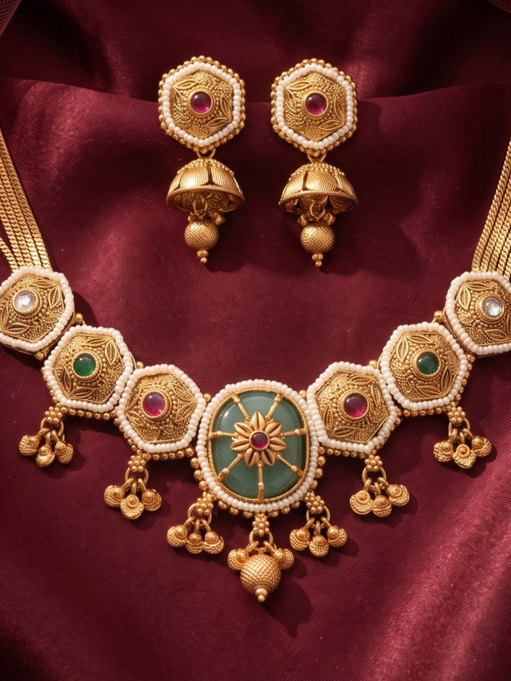 Laksmi Maharani Choker Necklace Set