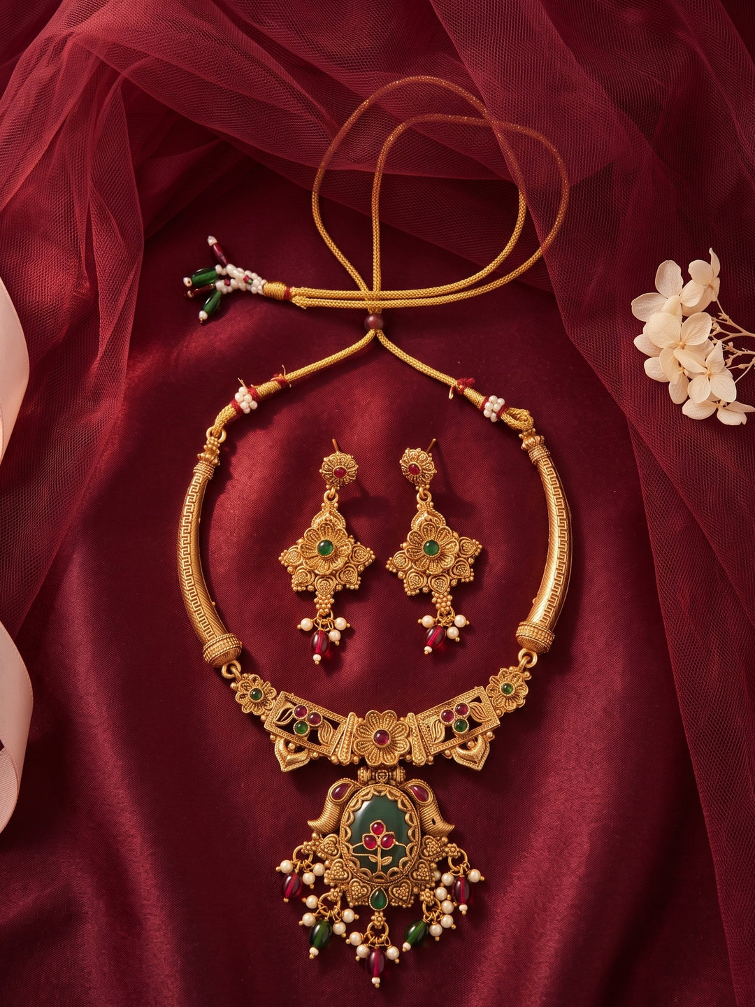 Pushpika Harit Ratna Necklace Set