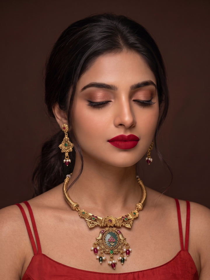 Pushpika Harit Ratna Necklace Set