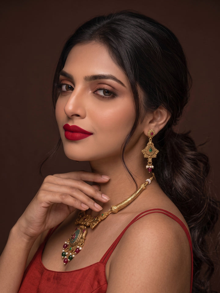 Pushpika Harit Ratna Necklace Set