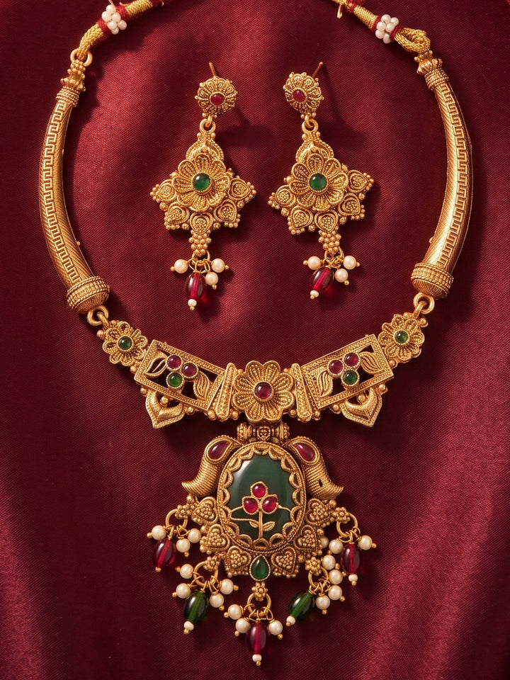 Pushpika Harit Ratna Necklace Set