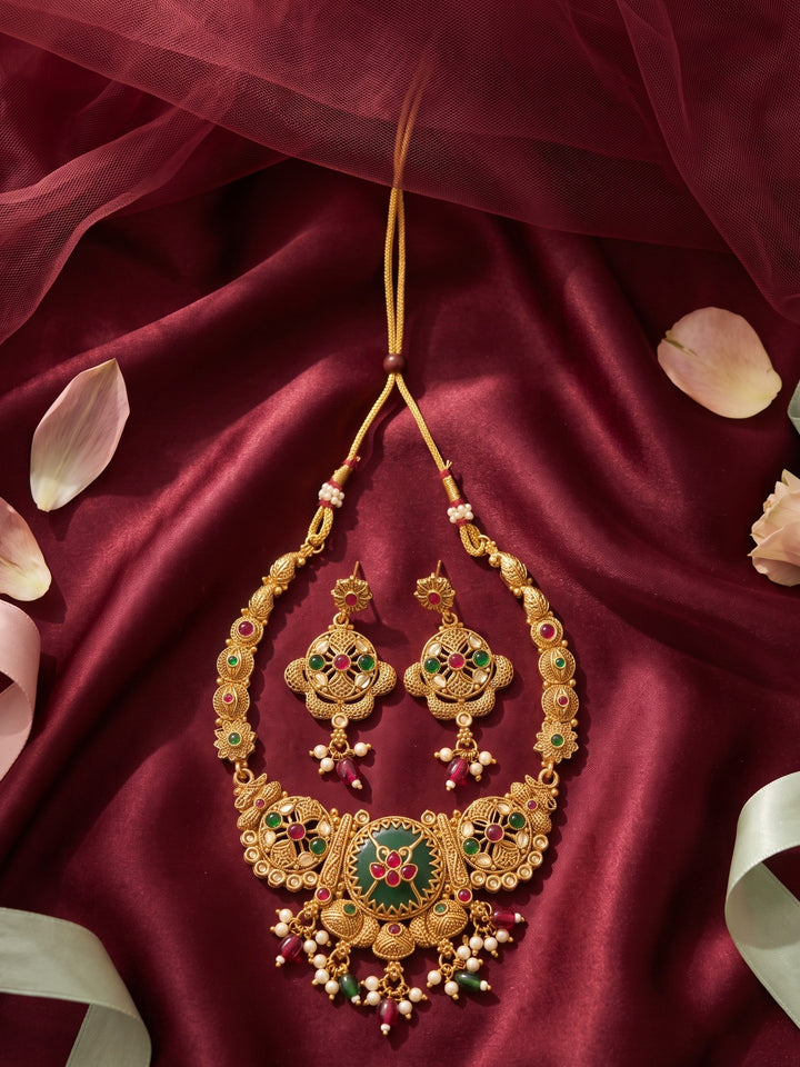 Pushpika MaharaniEmerald Necklace Set