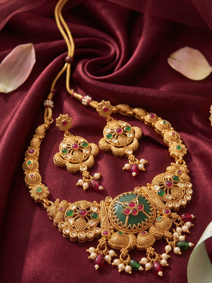 Pushpika MaharaniEmerald Necklace Set
