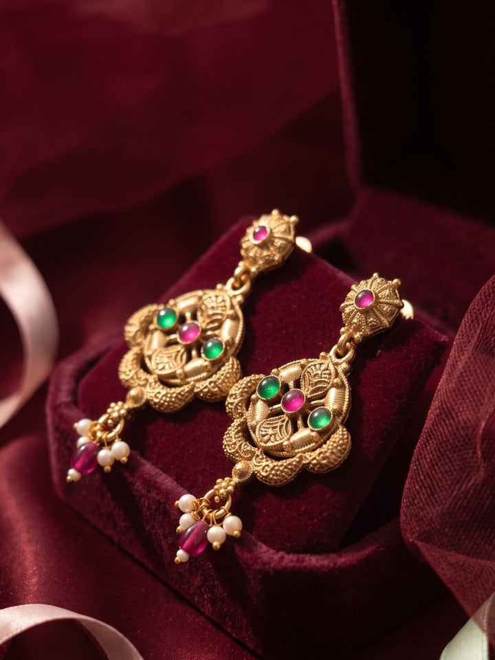 Pushpika MaharaniEmerald Necklace Set