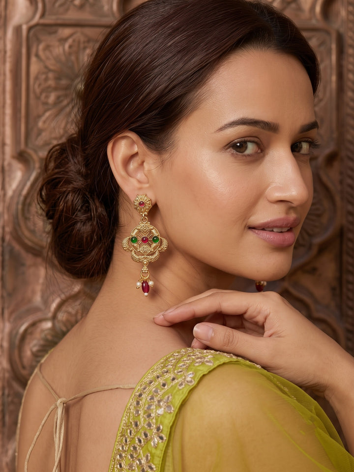 Pushpika MaharaniEmerald Necklace Set