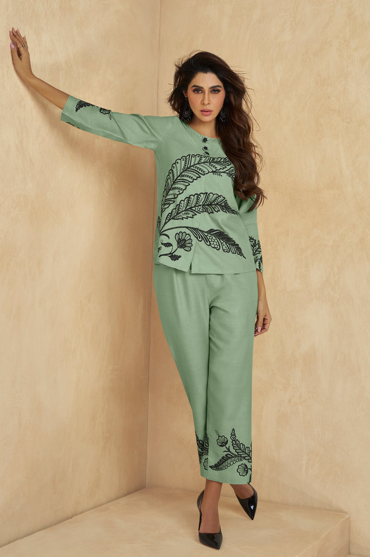 WINNY HAPPY GREEN EMBROIDERY CO-ORD SET