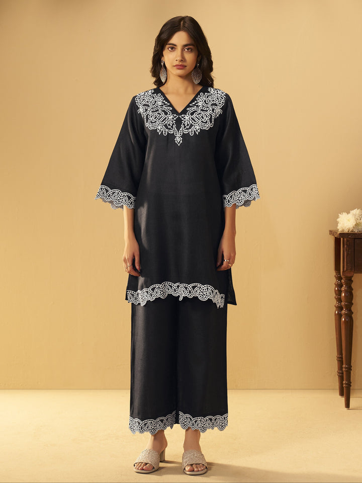 itrh sable embroidery cotton co-ord set