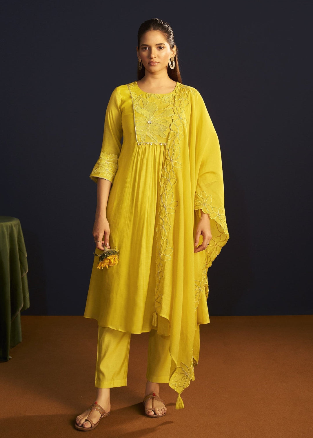 Miami Gold embroidery suit set