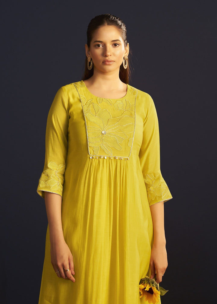 Miami Gold embroidery suit set