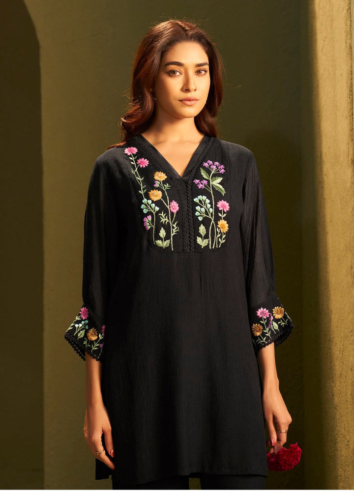 Itrh sable embroider co-ord set