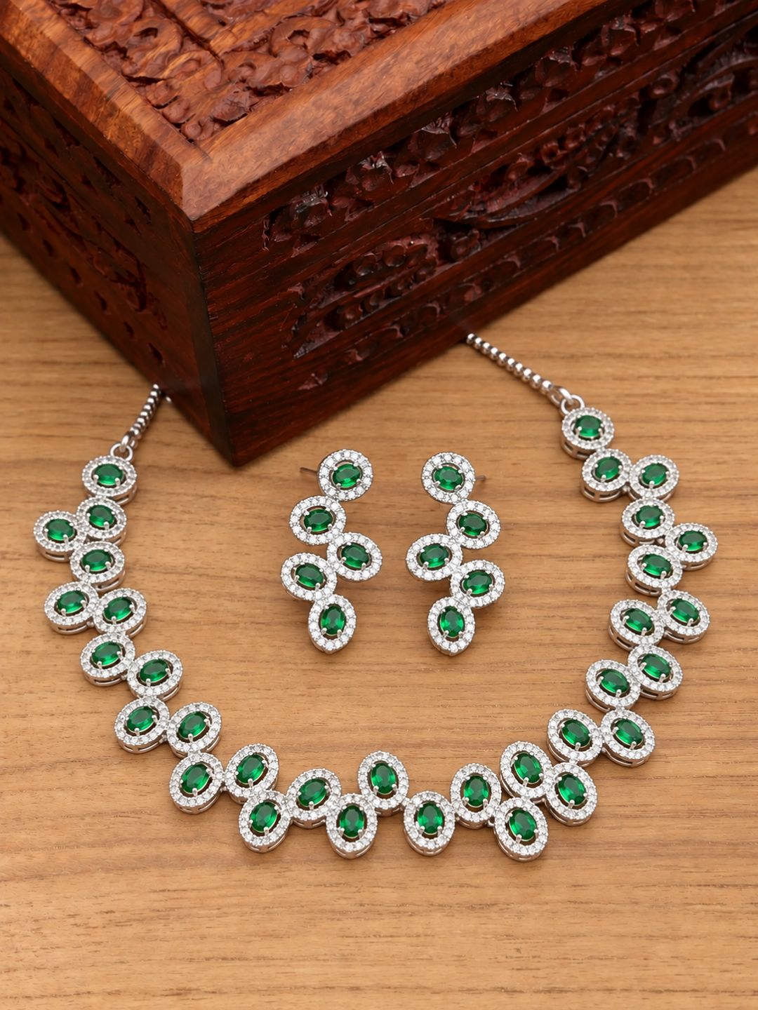 Meenakshi Kundanika Set