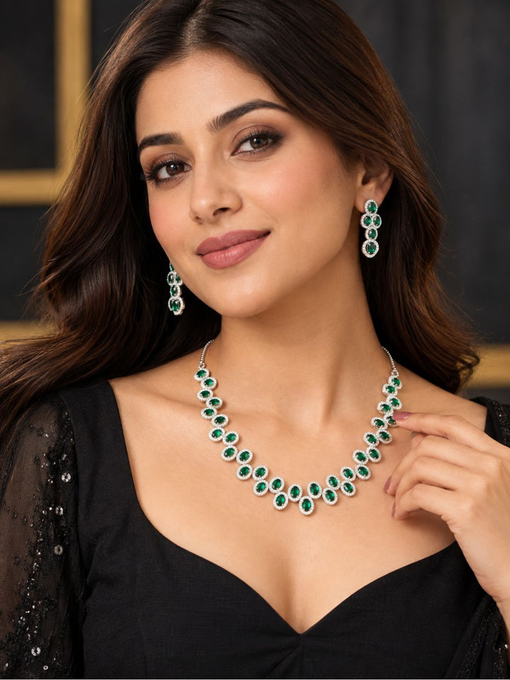 Meenakshi Kundanika Set