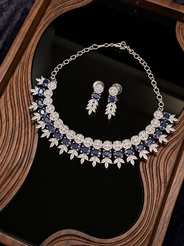 Meenakshi Emerald Noor Set