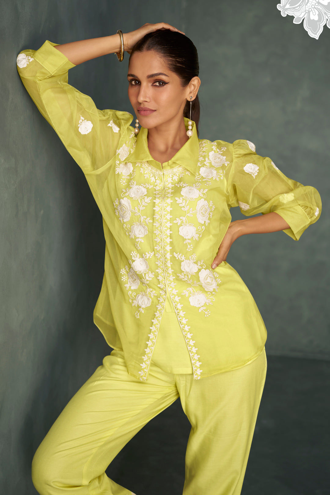 Saba Finch Embroidered 3 pc Co-ord Set