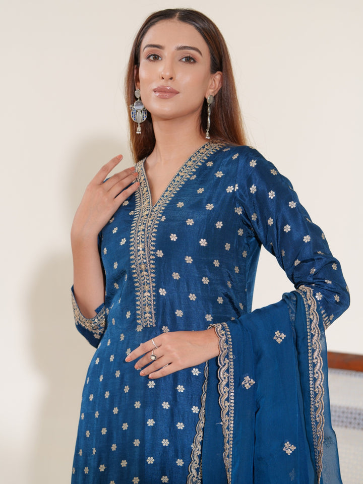 Palash Casal Full Work Suit Set