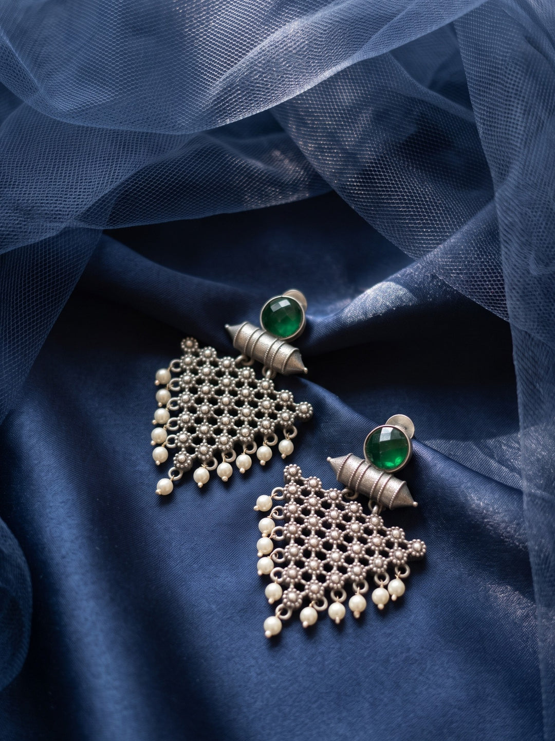 Rajsi Noor Stone Earrings